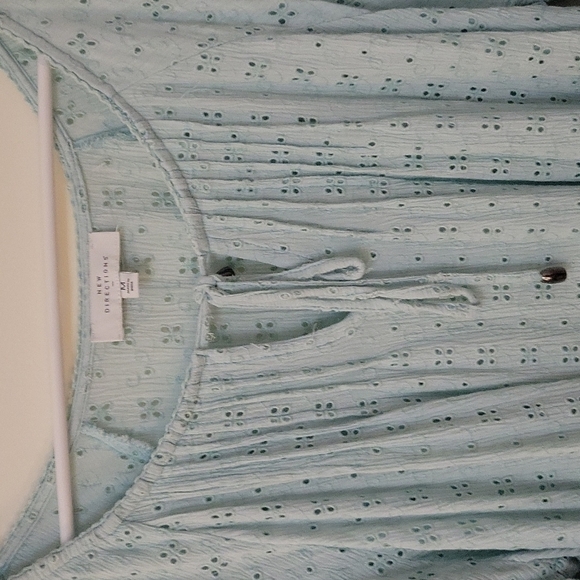 NEW DIRECTIONS Eyelet Peasant Tie Neckline Cottage Coquette Blouse - Picture 4 of 9